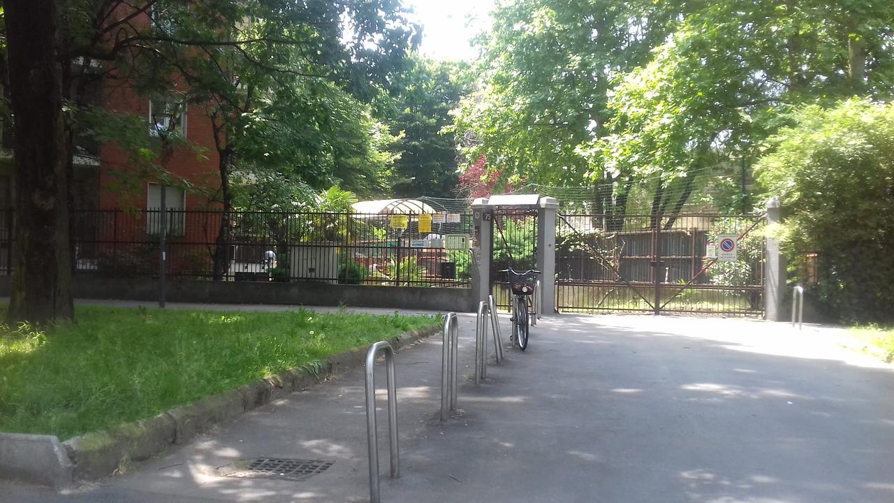 Bed & Breakfast A San Siro 75 Milano Eksteriør billede